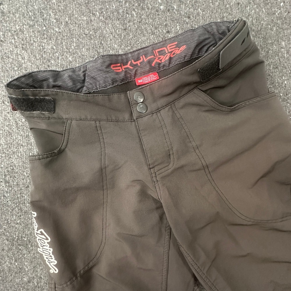 Troy Lee Designs Skyline Race Shorts Mens 32 Brown MTB Mountain Bike Trail